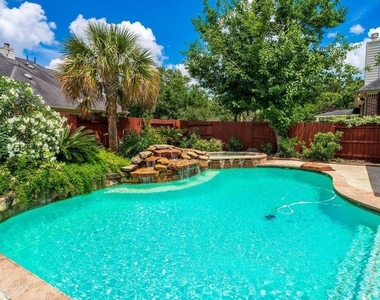 12406 Santiago Cove Lane - Photo Thumbnail 34