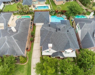 12406 Santiago Cove Lane - Photo Thumbnail 37