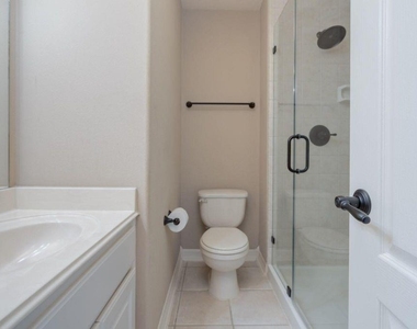 12406 Santiago Cove Lane - Photo Thumbnail 24