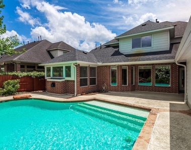 12406 Santiago Cove Lane - Photo Thumbnail 31