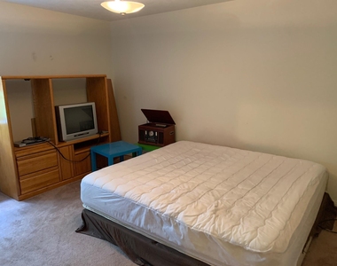 2401 Sycamore Avenue - Photo Thumbnail 11