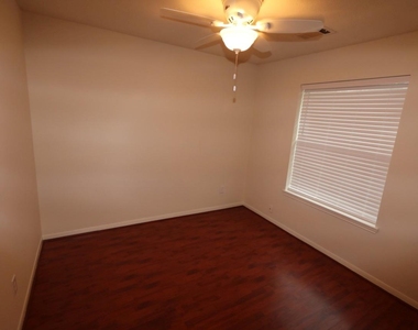 18414 Willow Moss Drive - Photo Thumbnail 7