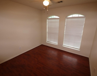 18414 Willow Moss Drive - Photo Thumbnail 8