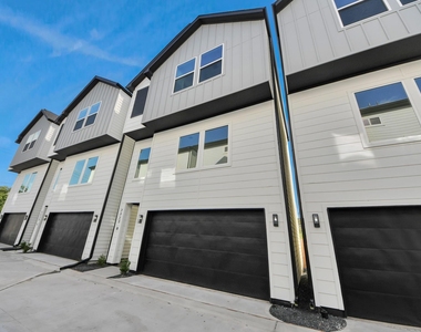 7723 Hammerly Boulevard - Photo Thumbnail 1