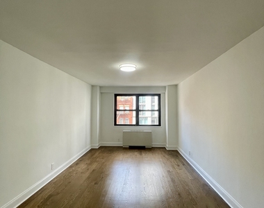 400 East 89th Street, 6J - Photo Thumbnail 5