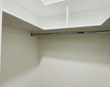 400 East 89th Street, 6J - Photo Thumbnail 7
