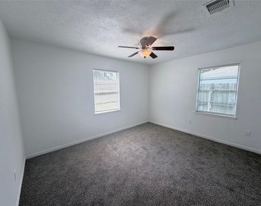 2217 Basket Street - Photo Thumbnail 10