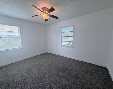 2217 Basket Street - Photo Thumbnail 7