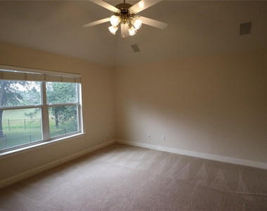 1215 Pelican Hill Court - Photo Thumbnail 15