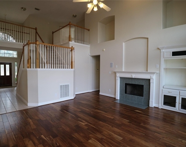1215 Pelican Hill Court - Photo Thumbnail 6