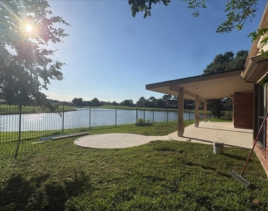 1215 Pelican Hill Court - Photo Thumbnail 2