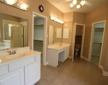 1215 Pelican Hill Court - Photo Thumbnail 9
