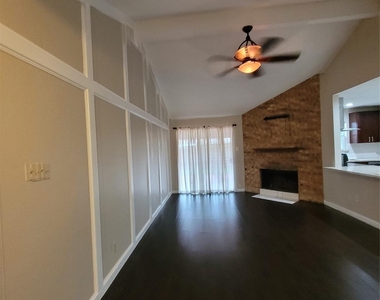 11018 Kirkwell Drive - Photo Thumbnail 4
