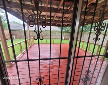 11018 Kirkwell Drive - Photo Thumbnail 10