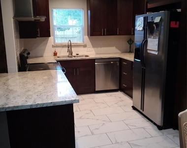 11018 Kirkwell Drive - Photo Thumbnail 5