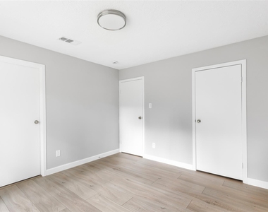 2108 W Lacey Oak Circle - Photo Thumbnail 34
