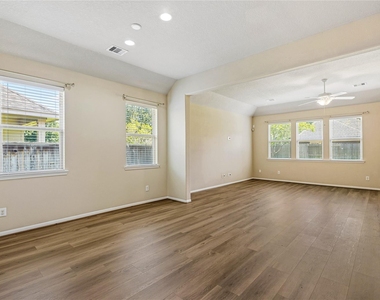 39 Butternut Grove Place - Photo Thumbnail 10