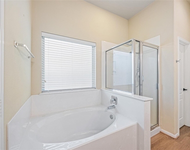 39 Butternut Grove Place - Photo Thumbnail 15