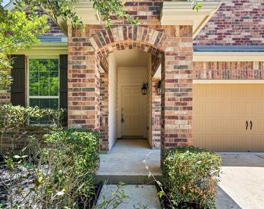 39 Butternut Grove Place - Photo Thumbnail 2