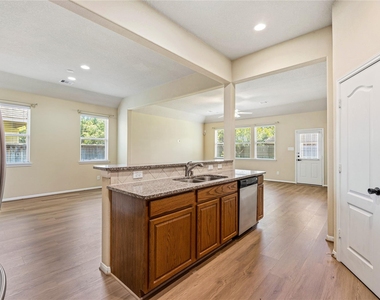 39 Butternut Grove Place - Photo Thumbnail 4