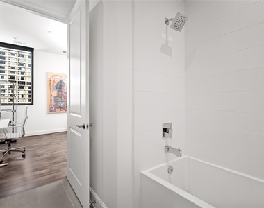 1211 Caroline Street - Photo Thumbnail 14