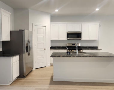 1503 Native Reef Way - Photo Thumbnail 2