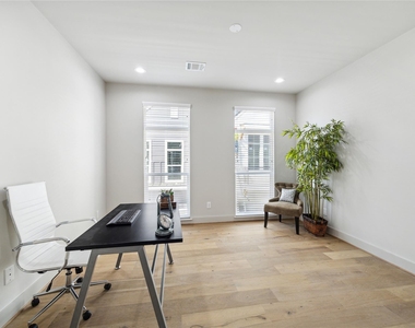 5237 Hillman Street - Photo Thumbnail 4
