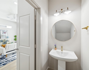 5237 Hillman Street - Photo Thumbnail 10