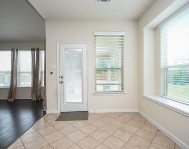 4803 Terrance Fall Drive - Photo Thumbnail 7