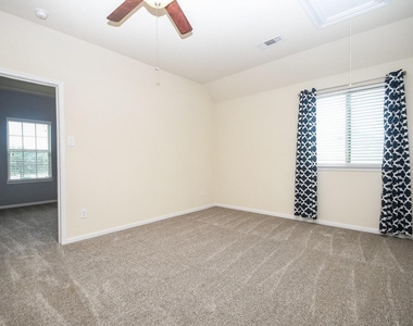 4803 Terrance Fall Drive - Photo Thumbnail 15
