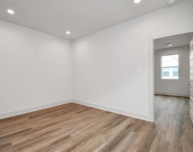 4407 Abaco Lane - Photo Thumbnail 13