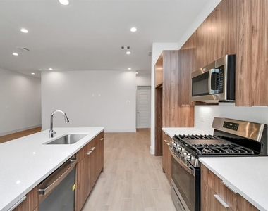 4407 Abaco Lane - Photo Thumbnail 5