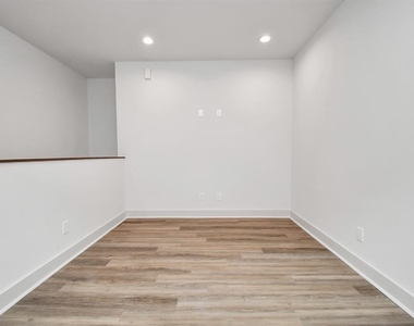 4407 Abaco Lane - Photo Thumbnail 11