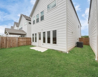 4407 Abaco Lane - Photo Thumbnail 27