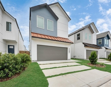 4407 Abaco Lane - Photo Thumbnail 2