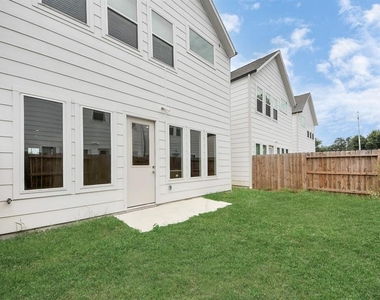4407 Abaco Lane - Photo Thumbnail 26