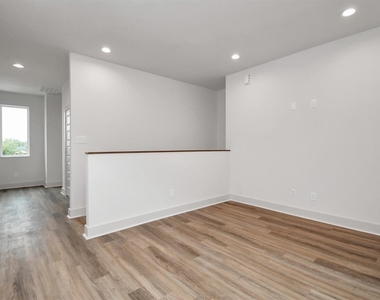 4407 Abaco Lane - Photo Thumbnail 12