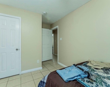 4753 Mallow Street - Photo Thumbnail 3