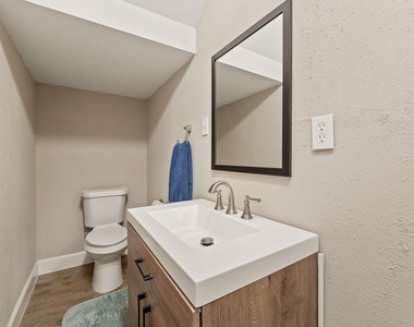 9200 W Bellfort Street - Photo Thumbnail 10