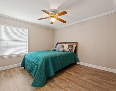 9200 W Bellfort Street - Photo Thumbnail 22
