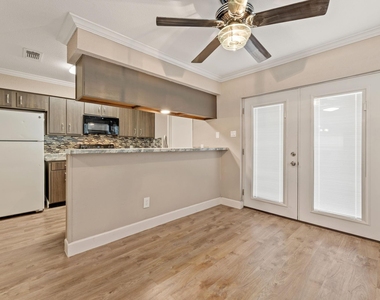 9200 W Bellfort Street - Photo Thumbnail 4