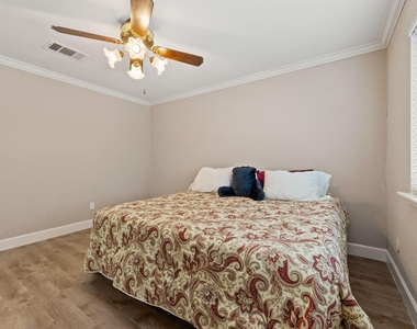 9200 W Bellfort Street - Photo Thumbnail 13