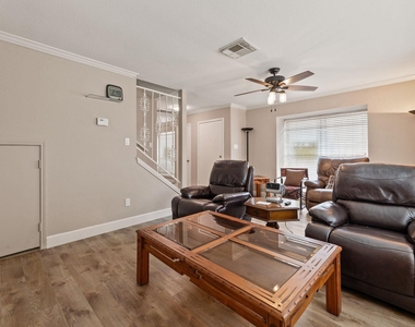 9200 W Bellfort Street - Photo Thumbnail 8