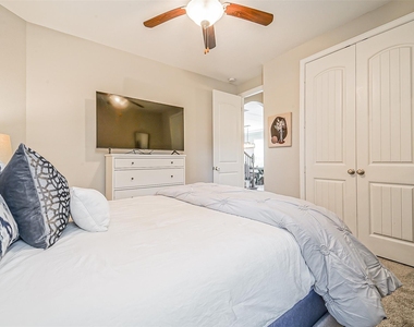 9507 Carson Lane - Photo Thumbnail 11