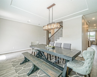 9507 Carson Lane - Photo Thumbnail 6