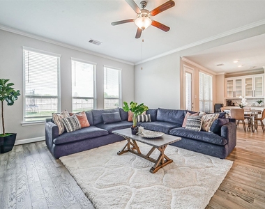 9507 Carson Lane - Photo Thumbnail 20