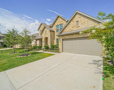 9507 Carson Lane - Photo Thumbnail 2