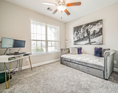 9507 Carson Lane - Photo Thumbnail 8