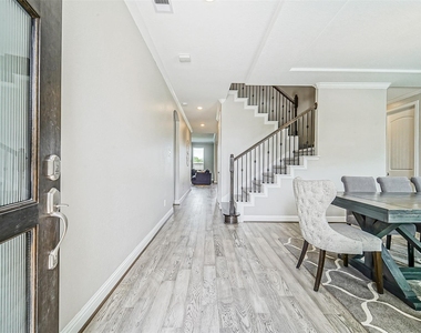 9507 Carson Lane - Photo Thumbnail 4