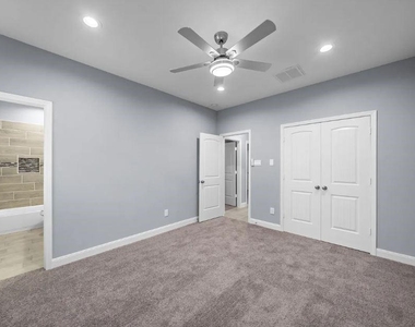 5222 Bataan Road - Photo Thumbnail 9